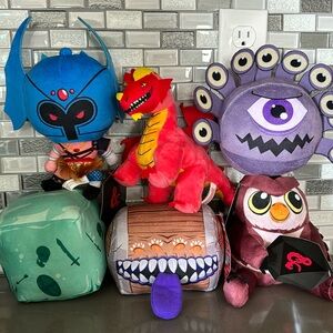Dungeons & Dragons Plush Set Of 6 / Limited  Edition / Officially Licensed / NEW
